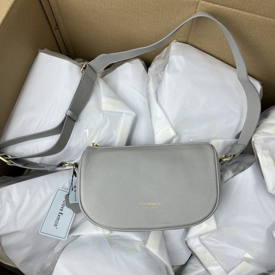 尾货折价处理头层牛皮女包