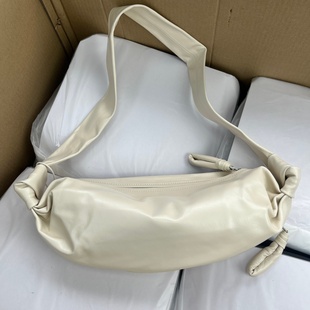 小众高级感真皮女包头层油蜡皮牛角包 高品质尾货 捡漏 正价1000