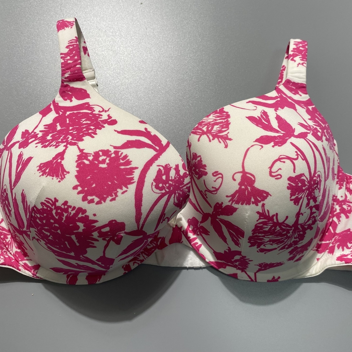 裸感舒适钢圈内衣瑜伽文胸舒适无钢圈托胸美背聚拢胸衣DD杯