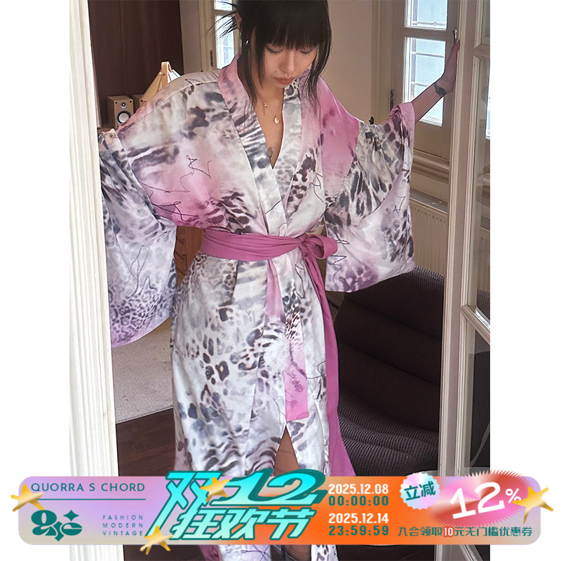 粉色豹纹视觉系连衣裙