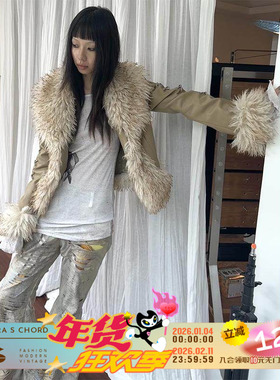 QSC25原创新款滩羊毛皮草领棕色pu皮衣收外套腰绑带喇叭袖