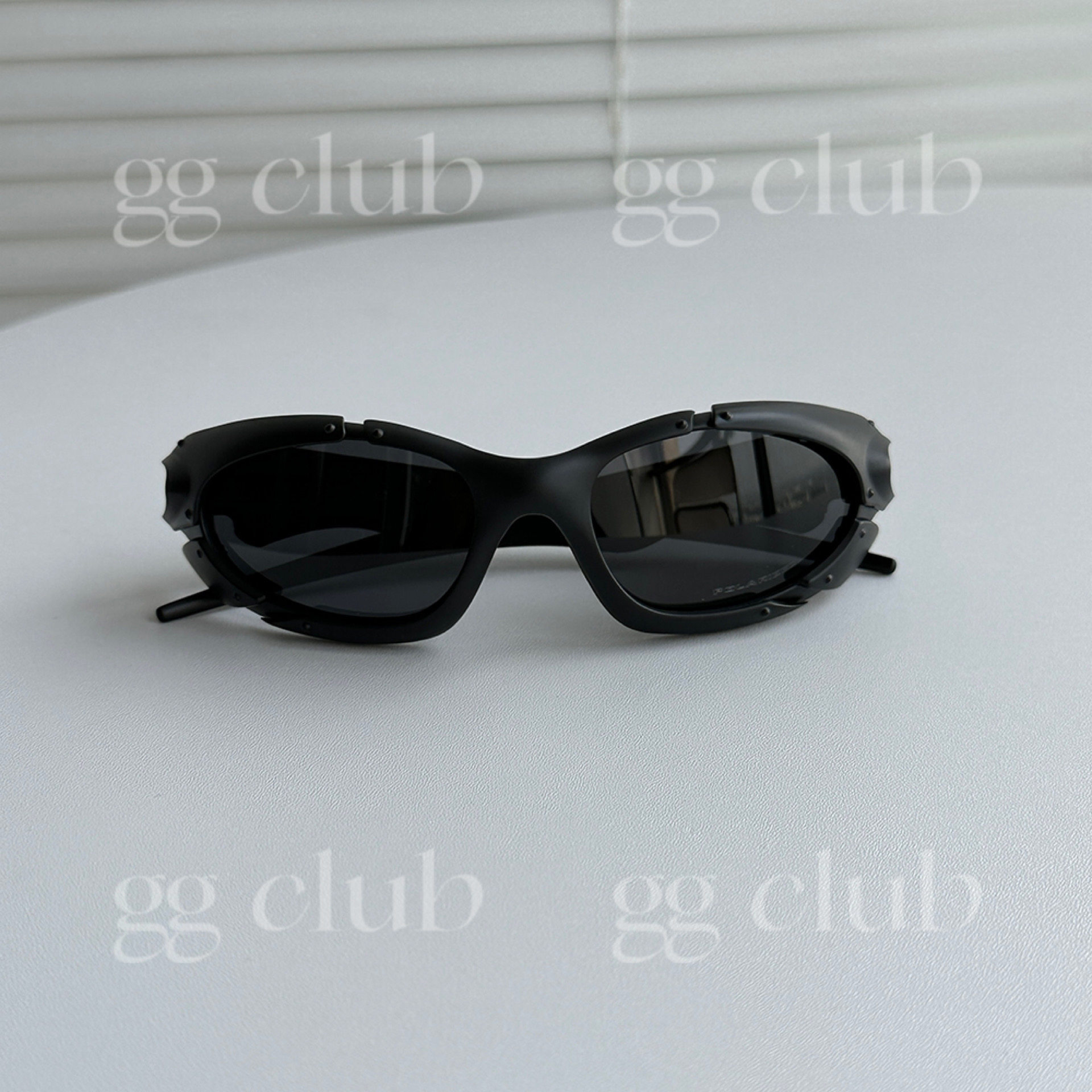 thumbnail for Retro Street Style Cool Y2K Sunglasses with Unique Design, Same Style as Instagram Influencers, Punk Sunglasses for Men and Women