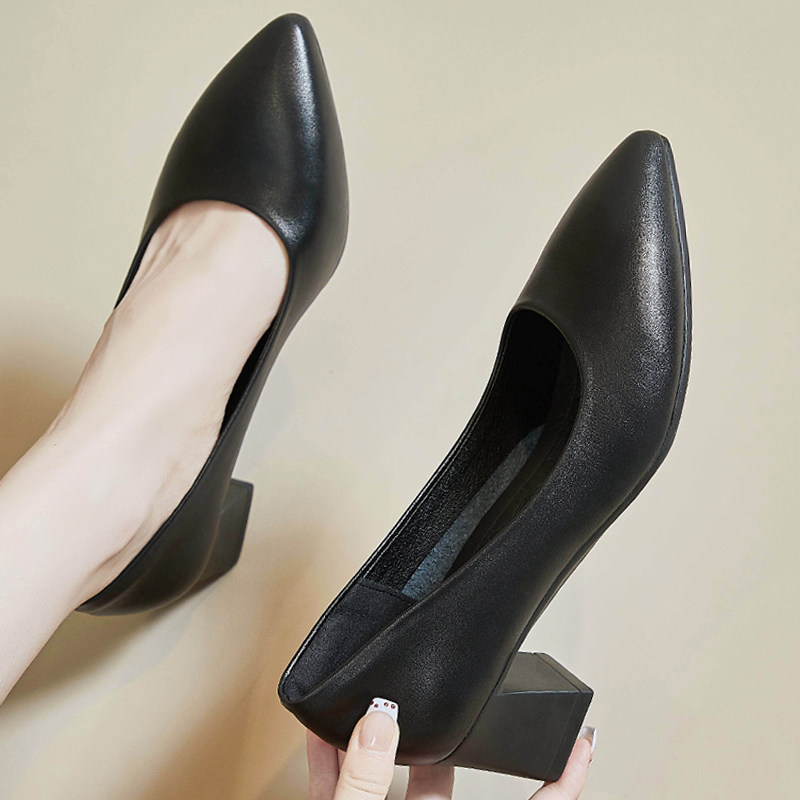 尖头高跟鞋女粗跟工作鞋软底不累脚职业小黑皮鞋妈妈单鞋中跟面试