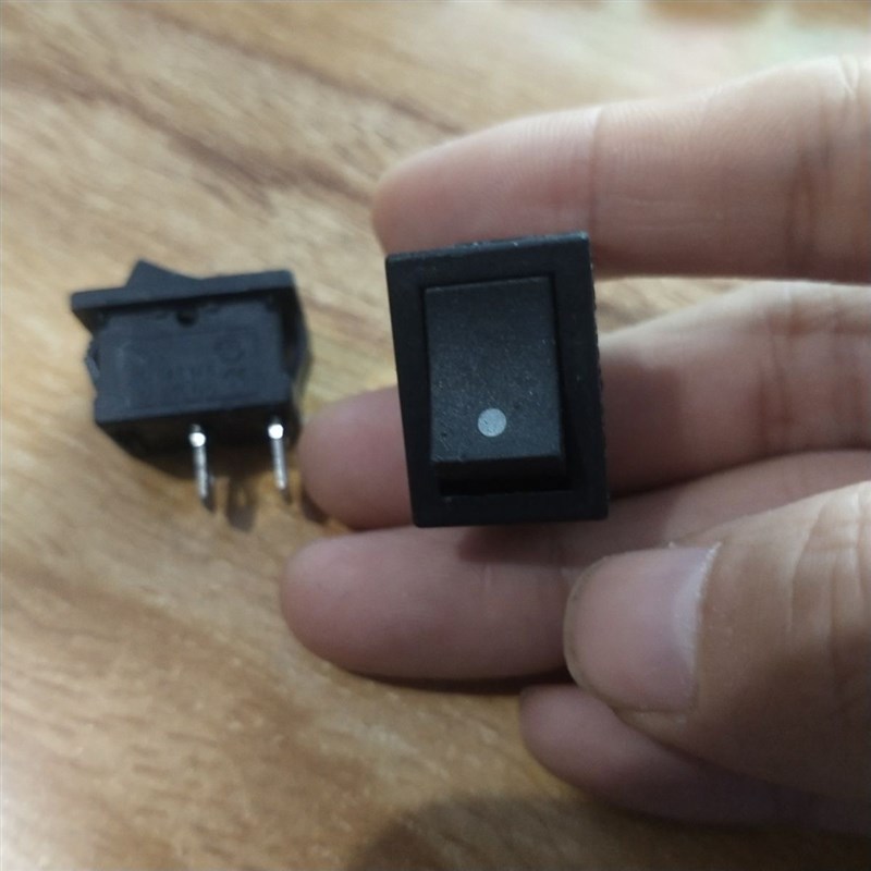 割草机汽油机熄火自复位开关绿篱机停机开关园林机械配件大全