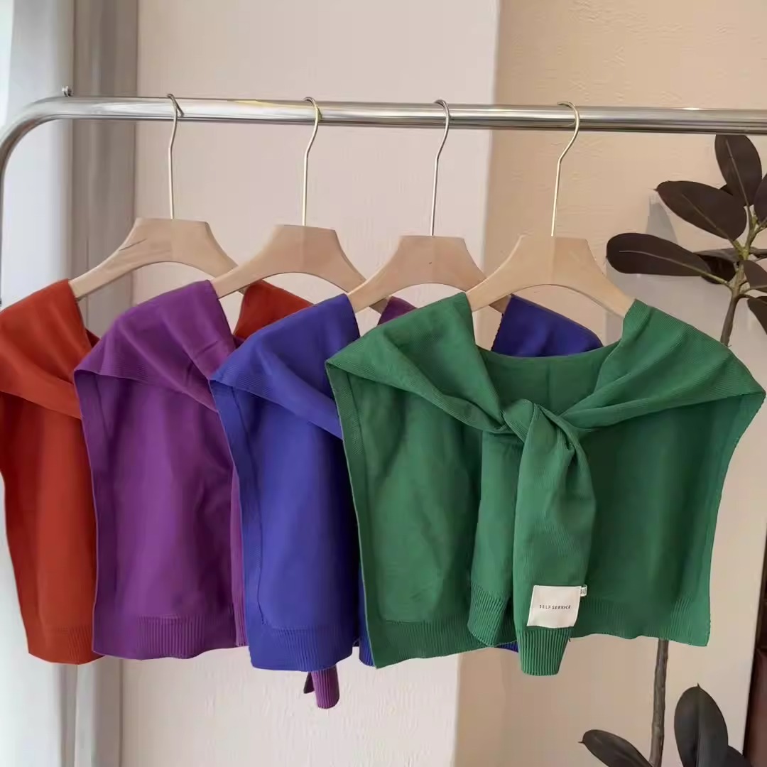 交叉披肩保暖纯色薄款时尚百搭