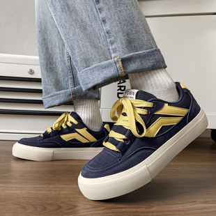 痞帅撞色板鞋男春季鞋子2026新款时尚百搭休闲运动青少年学生潮鞋