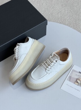2026新款真皮女鞋复古做旧简约低帮白色休闲板鞋