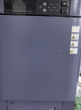 ESPEC桌上型高低温试验箱，型号SH-241，容量约64L议价
