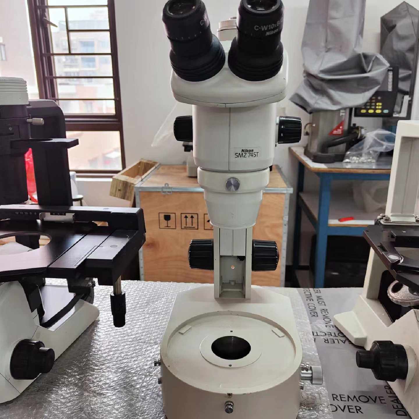 尼康SMZ745T三目显微镜,带透射光源底坐,价格实惠议价