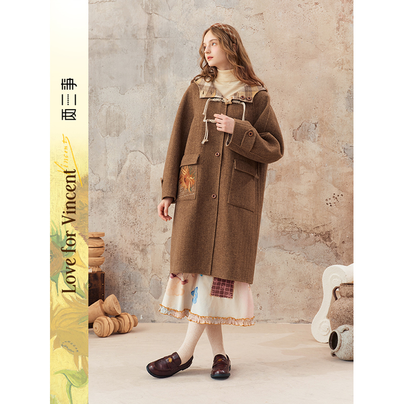 【柒柒Moon直播间】两三事梵高文艺课间漫游绣花穿连帽毛呢外套