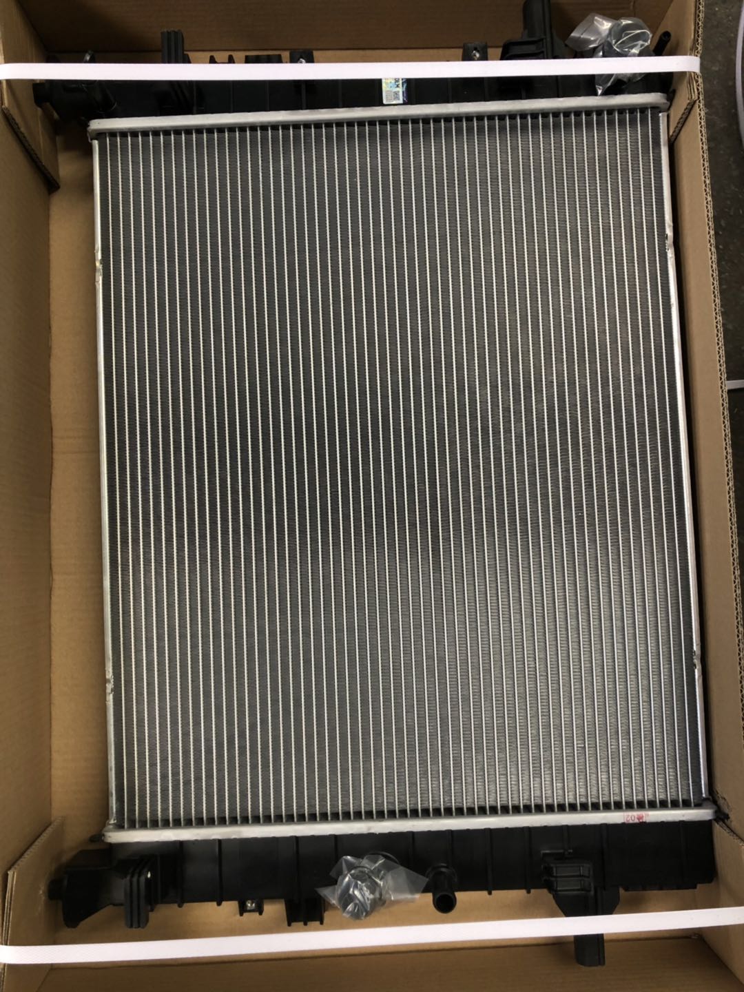 荣威RX3 I6 EI6 名爵ZS 散热器总成  水箱