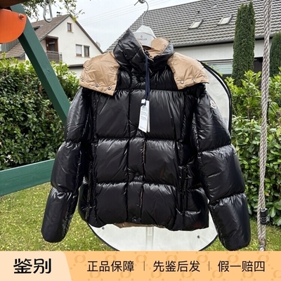 Moncler短款宽松连帽羽绒服