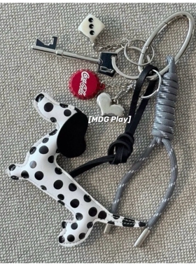 可爱银色斑点腊肠犬钥匙扣挂件