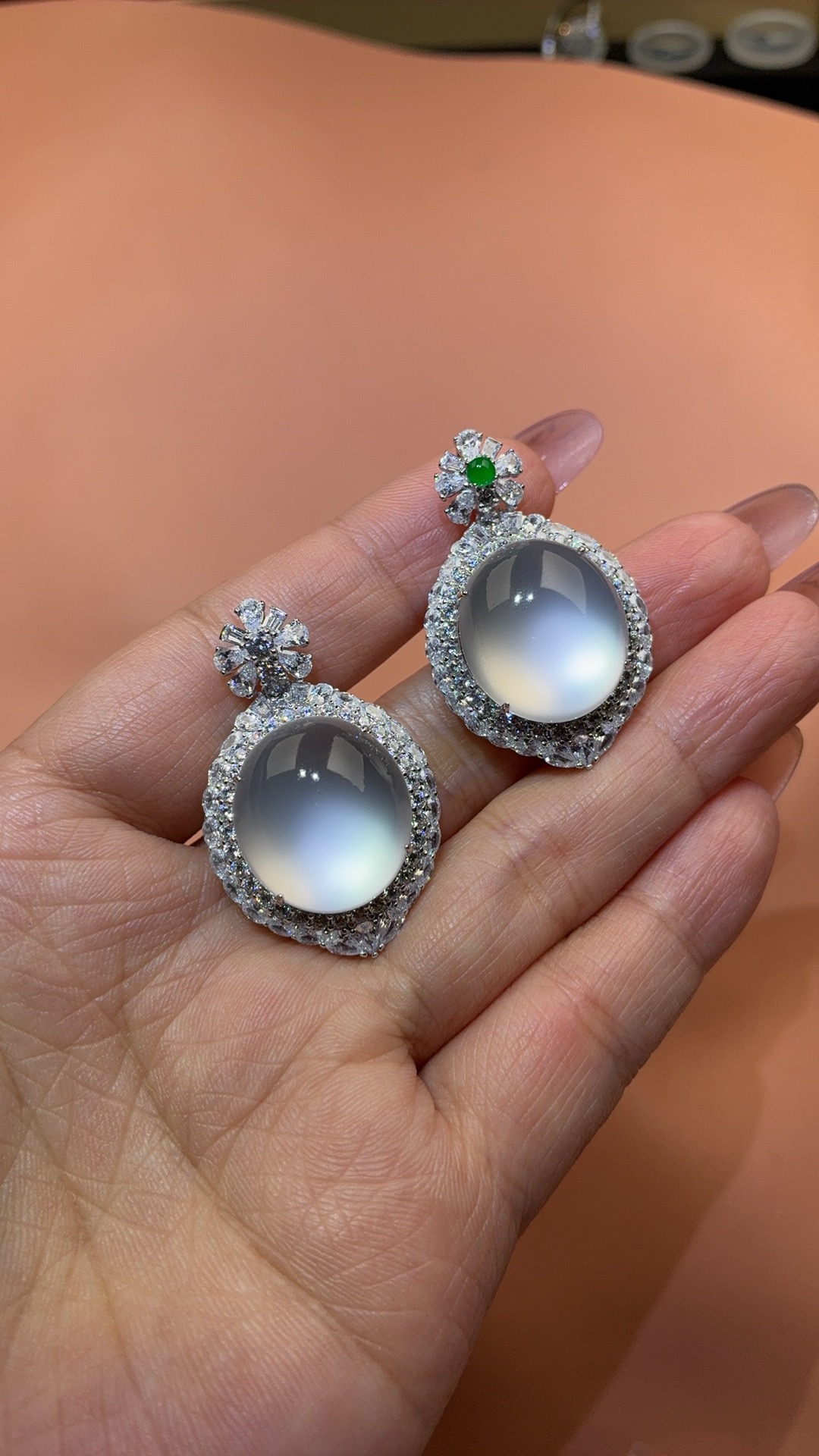 纯天然玉石俄冰黑钢级精美定制款裸石卡20大蛋面吊坠二选一