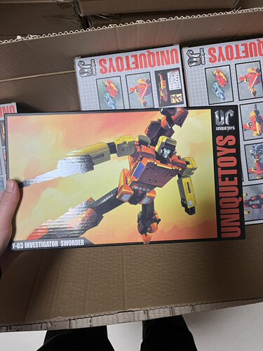 Unique Toys UT Y-03 三变 沙暴 刀刃战士变形玩具机器人模型