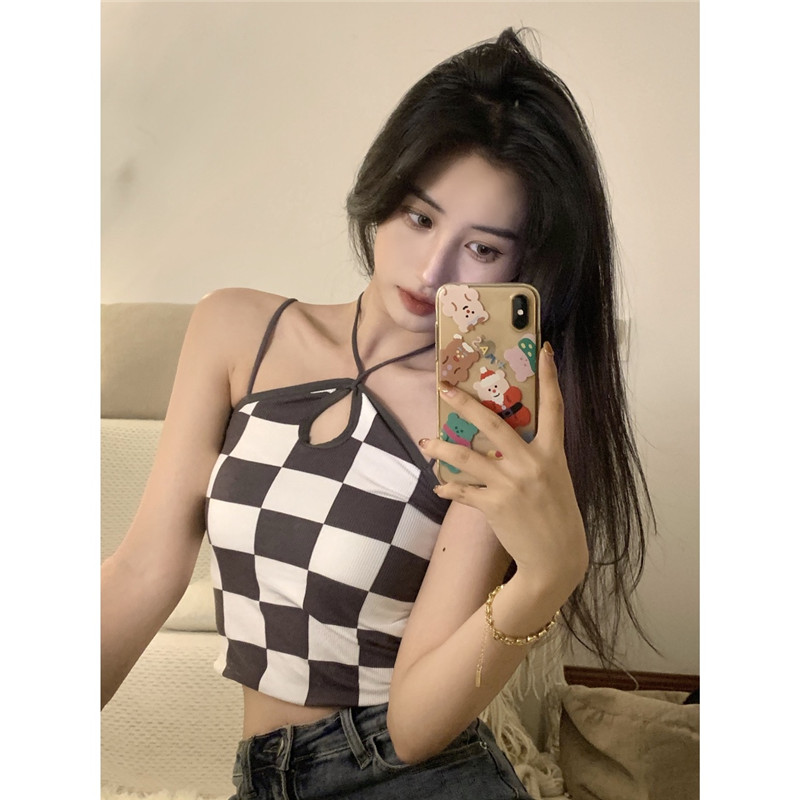 Real shooting and real price spring new net red checkerboard vest suspender versatile short Korean version inside and outside