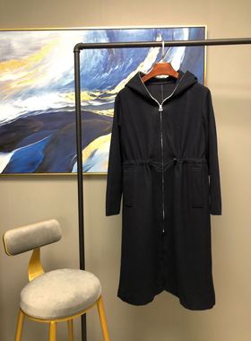 【摩系列】深蓝色含羊毛连帽拉链收腰设计毛呢大衣MA183OVC104