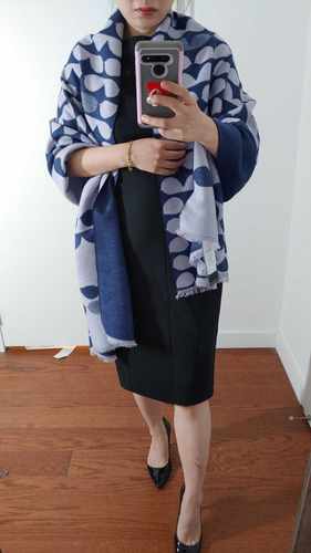 美代老佛爷karl双面双色围巾披肩