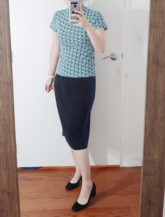 思思美国dvf  春夏新品 垂感 包臀裙 蓝色条 黑底半身裙esteem