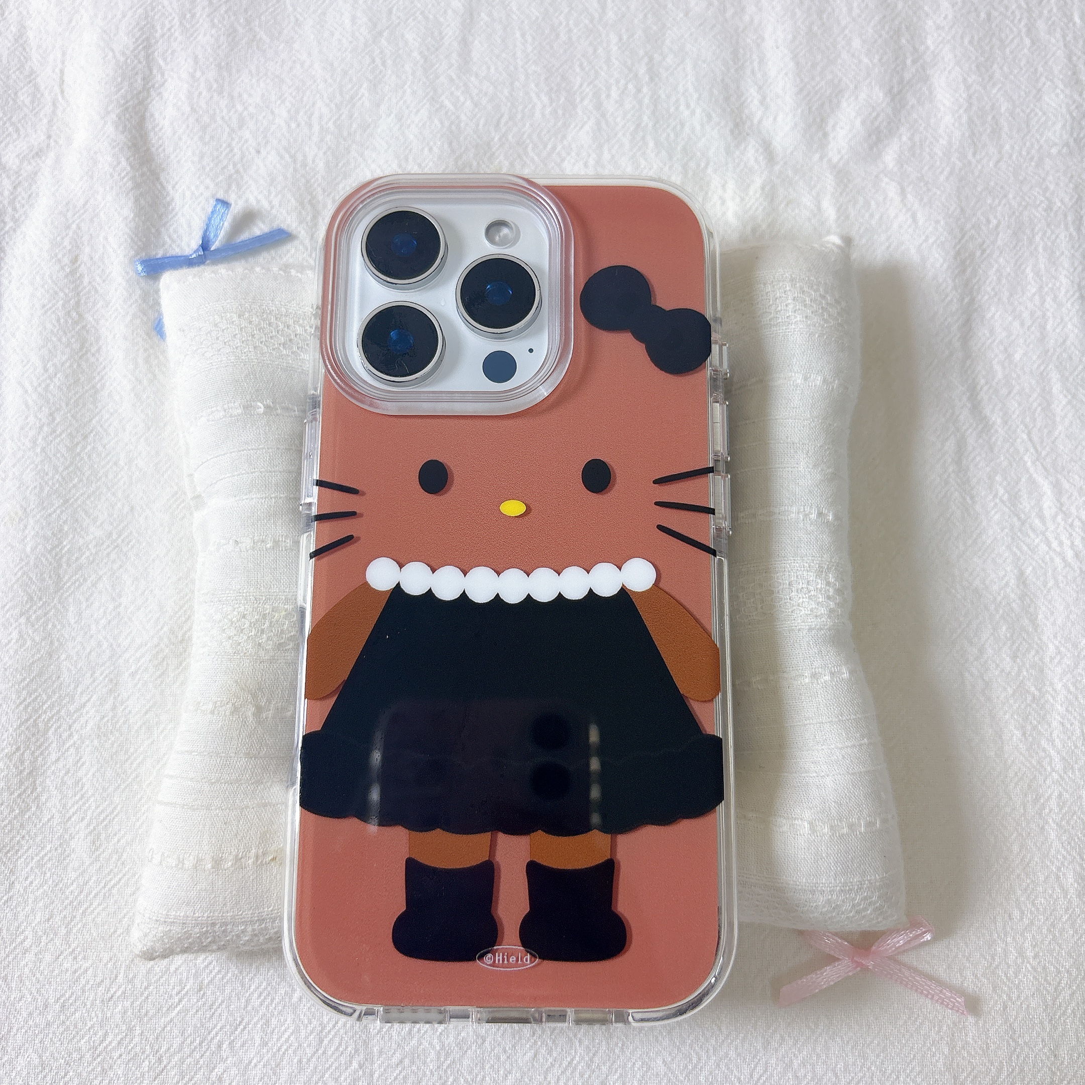 可爱黑裙子kitty圆边双层适用苹果16promax手机壳iPhone15新款保护套14/13全包硅胶防摔日韩小众