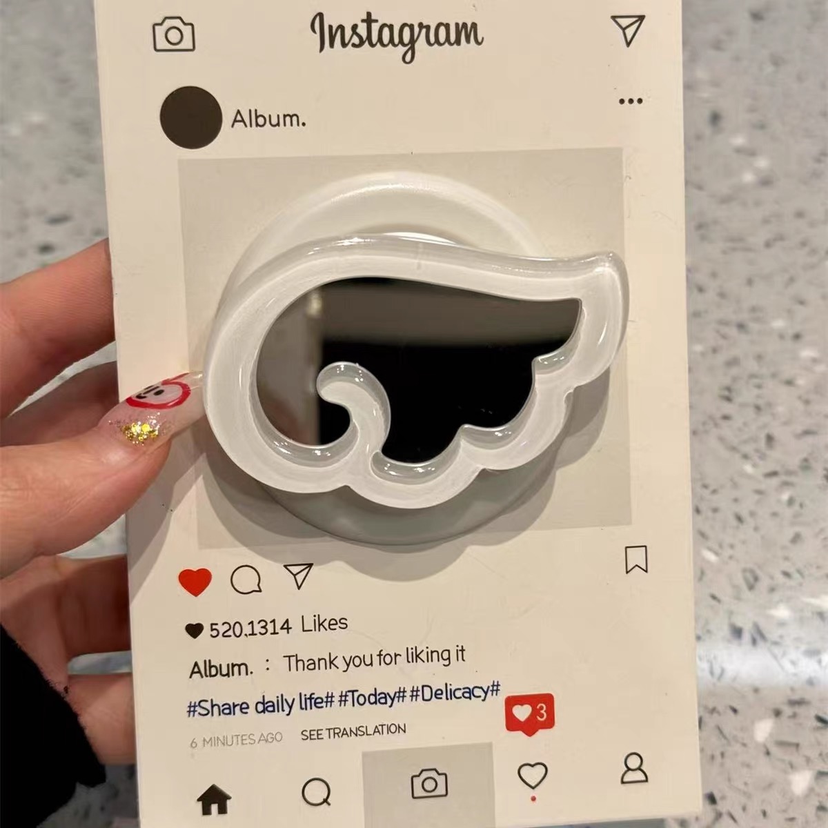 韩风ins镜面翅膀适用MagSafe手机磁吸懒人支架气囊伸缩强力吸附女