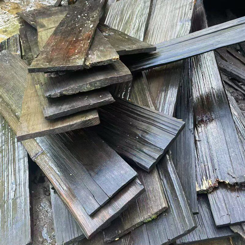 覆古老杉木旧木板门头招牌户外木瓦片风化老木板餐饮民宿屋檐装饰