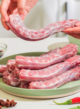 华英生鲜鸭脖子新鲜整根鸭脖冷冻鸭货750g/袋鸭肉食材