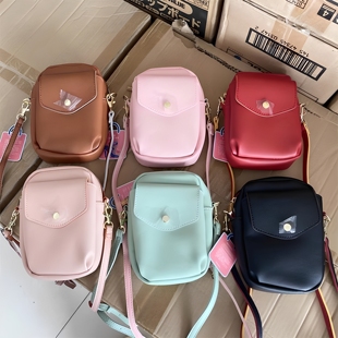 清仓！斜跨包PU女士小包多层收纳 mini轻便斜挎包旅行护照包