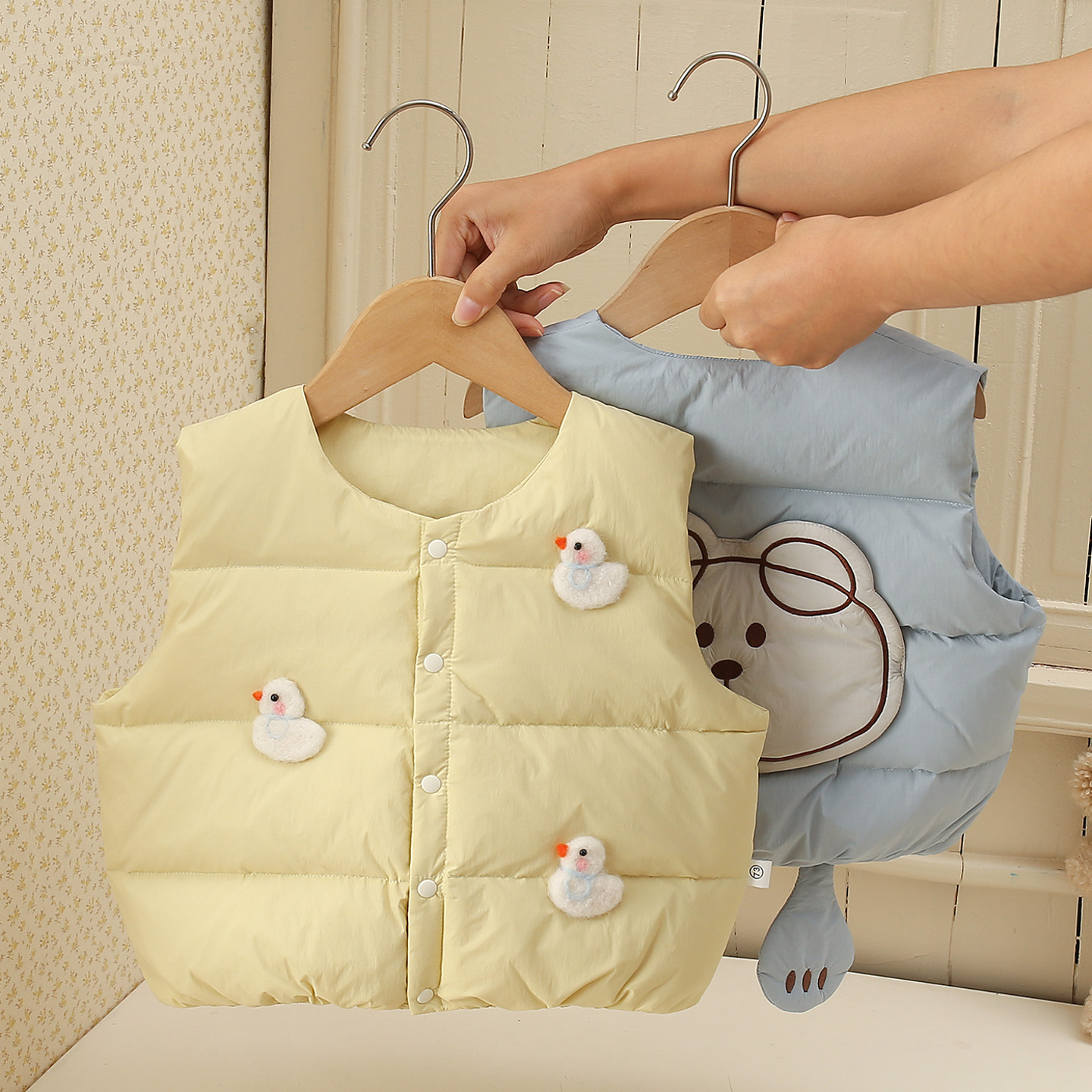 0-3岁男女童羽绒马甲加厚保暖可爱棉服背心洋气宝宝外穿外套0-3岁