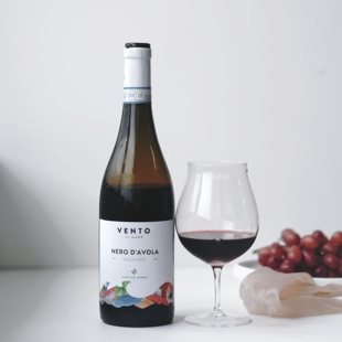 浓郁黑莓李子香 高分小酒 爱玛堡黑珍珠干红葡萄酒 西西里 93分