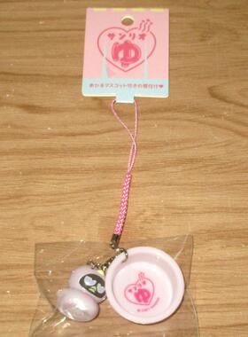 日本Sanrio正品Badtz Maru酷企鵝XO手機繩包包掛件鑰匙扣(風呂)