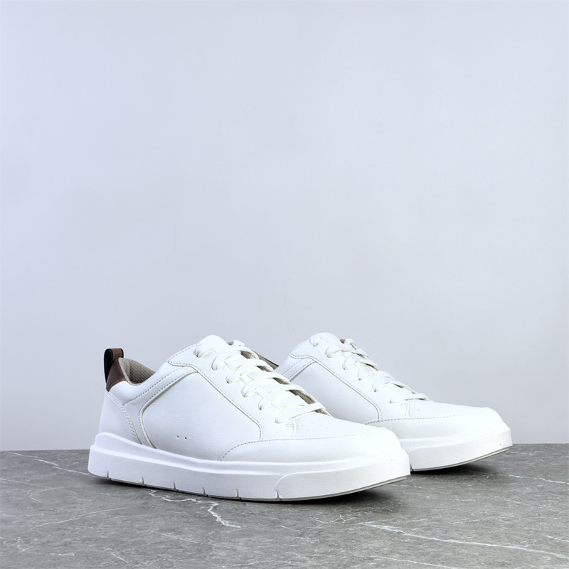 出英国单百搭运动鞋男鞋革面拼接复古休闲鞋耐磨防滑厚底低帮板鞋