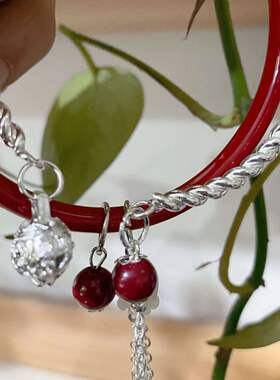 新款相思红豆流苏手链镯女国风新中式古风百搭叠戴铃兰花闺蜜手镯