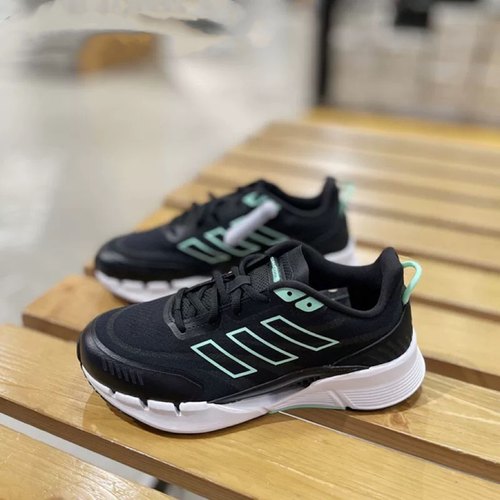 Adidas阿迪达斯男女款跑步鞋