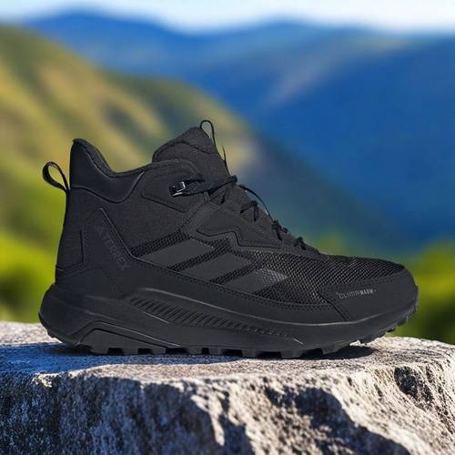 阿迪达斯TERREX户外登山鞋减震
