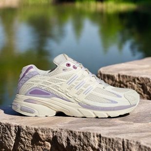 Adidas阿迪达斯ADISTAR CUSHION W女子低帮耐磨运动休闲鞋 IH0278