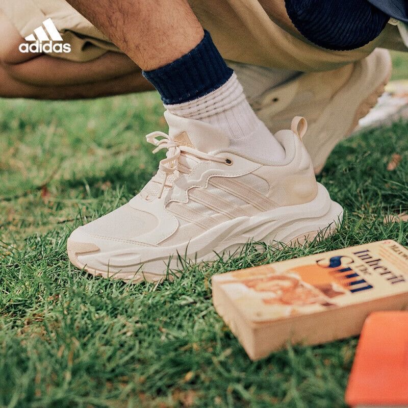 Adidas阿迪达斯男女款跑步鞋