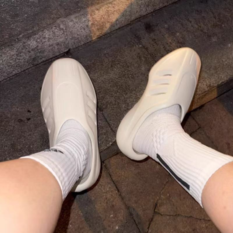 Adidas阿迪达斯穆勒拖鞋