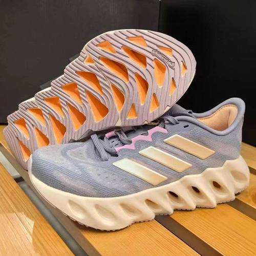 Adidas阿迪达斯ADIDAS SWITCH FWD W女轻便缓震运动跑步鞋ID1790