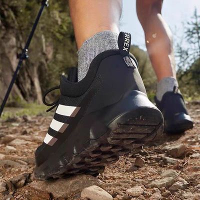 阿迪达斯男子户外运动跑步鞋