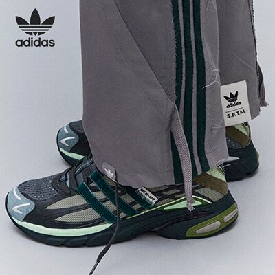 阿迪达斯ADISTAR轻质男女休闲鞋