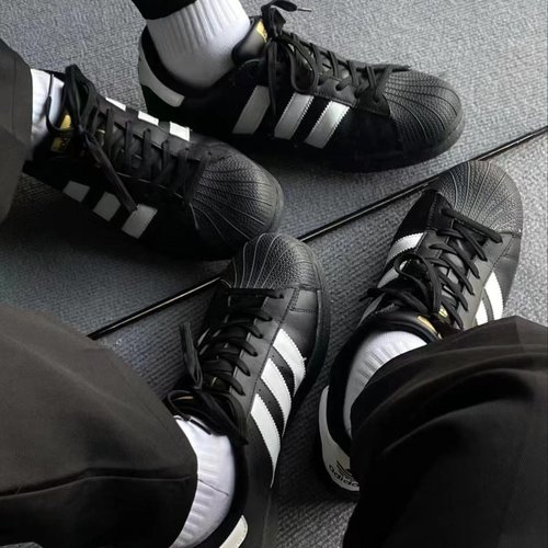 Adidas阿迪达斯男女款运动板鞋