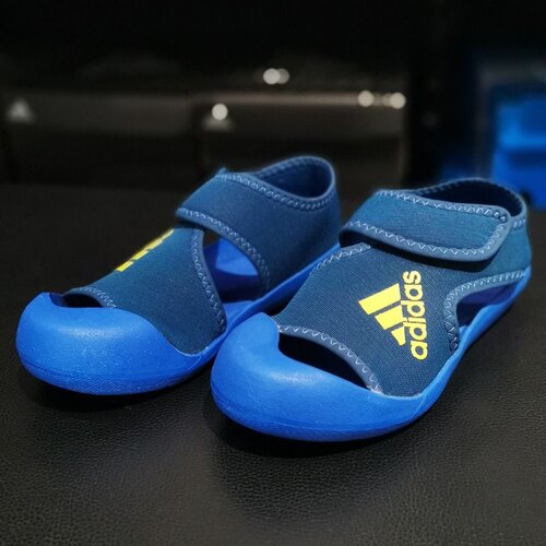 Adidas阿迪达斯儿童休闲凉鞋