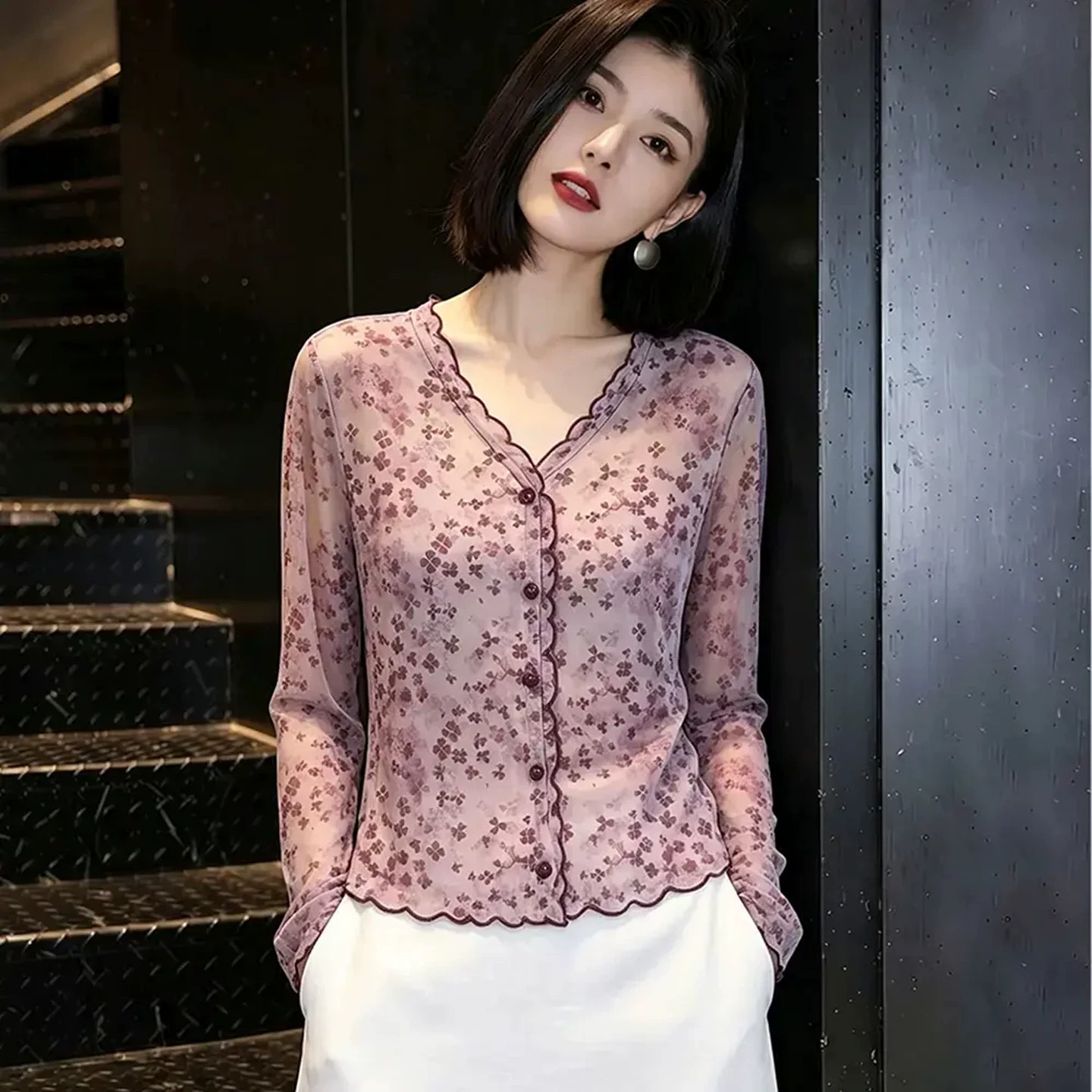 休闲V领碎花开衫女秋显瘦