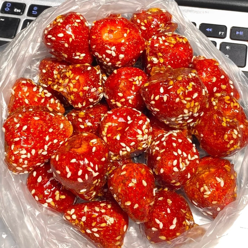 茉千念冰糖草莓追剧零食