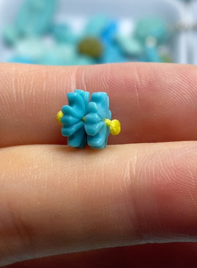 绿松石克罗心8.5mm×7mm
