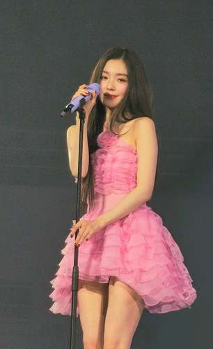 小猫儿美国代购直邮裴珠泫同款Staud卷褶玫瑰花多层挂颈连衣裙