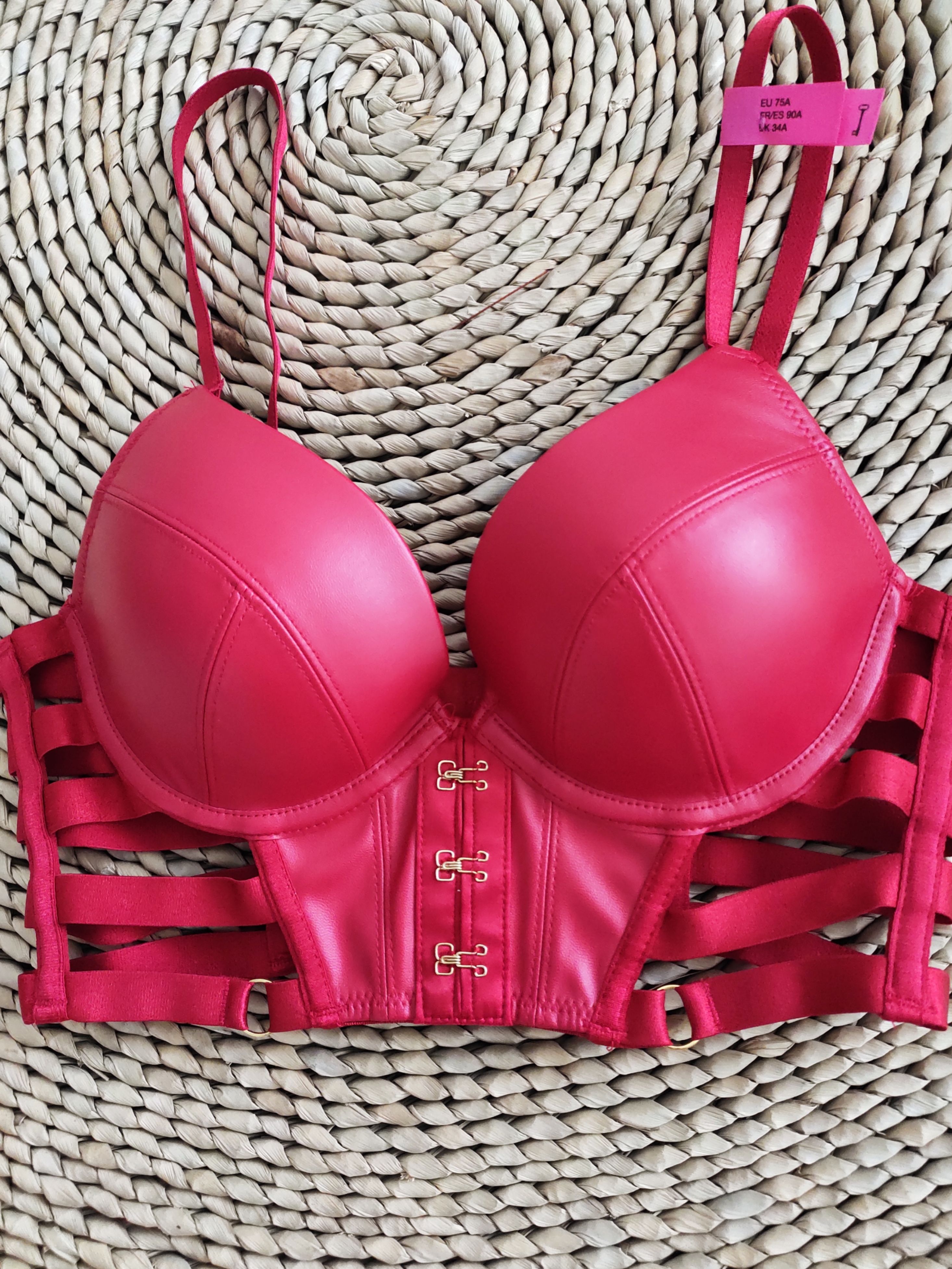 荷兰PC欧美原单皮文胸性感内衣下厚上薄聚拢上托防下垂红色本命