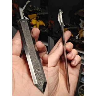 格斯~狂战士斩龙剑《剑风传奇》挂坠摆件吊坠道具时尚痞帅挂件ins