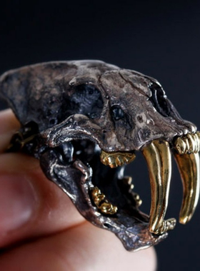 骸剑齿虎头骨吊坠可动骷髅项链